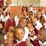 Potret Kerasnya Pendidikan di Afrika: Sekolah Tanpa Atap, Semangat Tak Pernah Padam