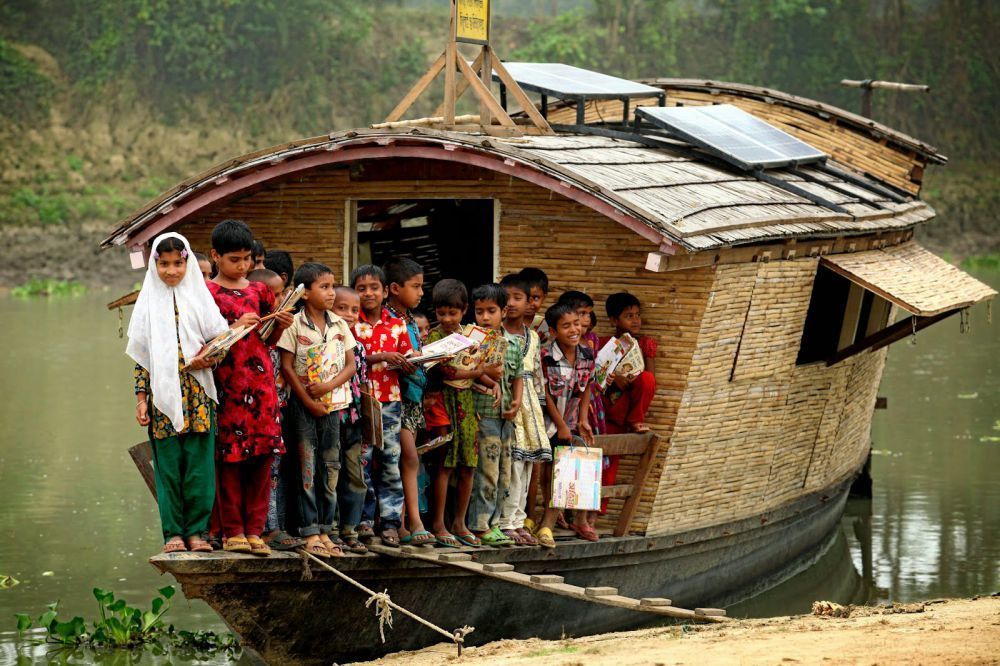 Sekolah Terapung di Bangladesh: Inovasi Pendidikan di Tengah Banjir Tahunan